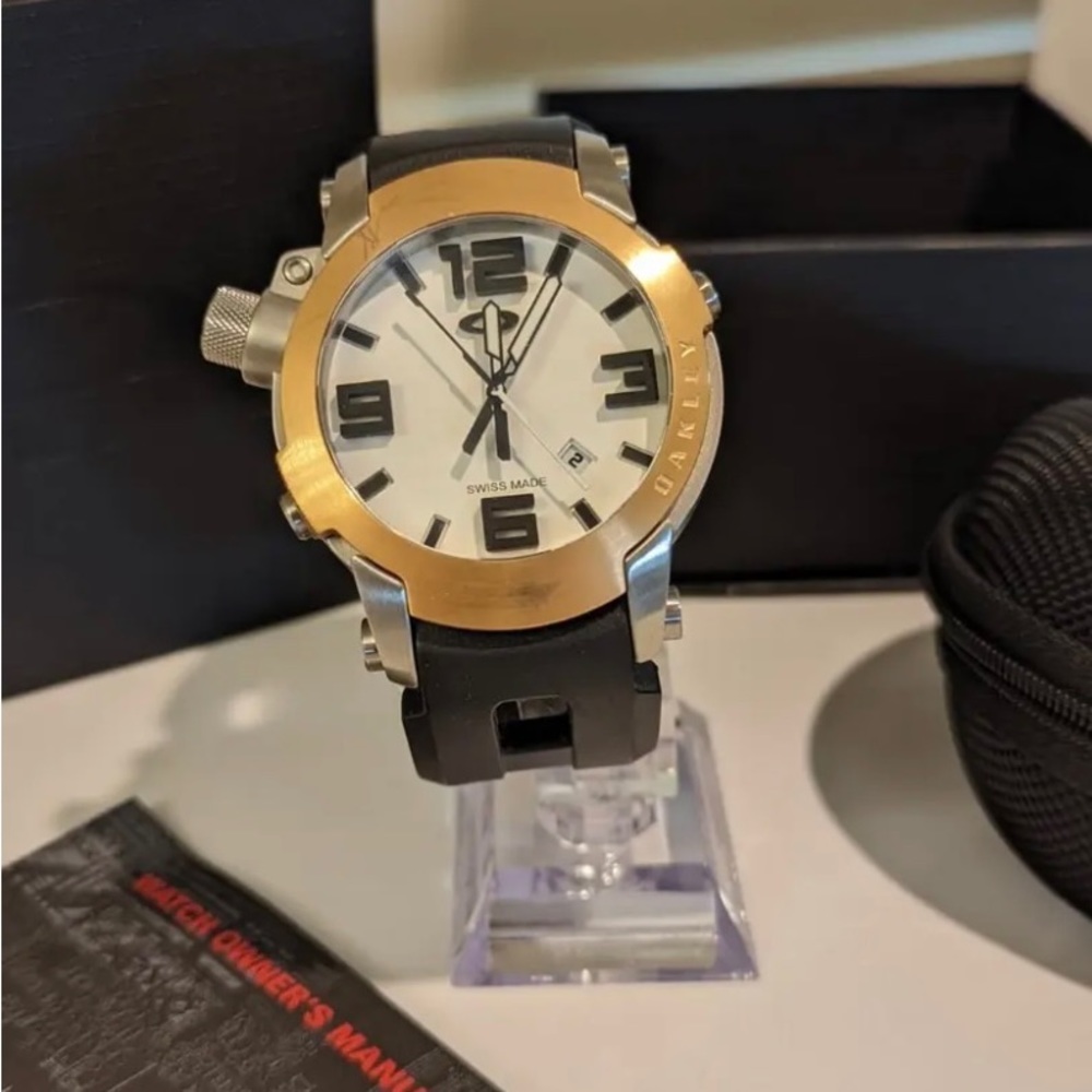🔥SUPER RARE🔥 Oakley Kill Switch Rose Gold Watch